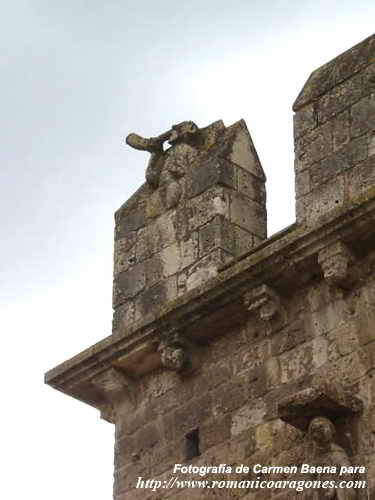 DETALLE EN LA ALMENA DEL NGULO SUROESTE